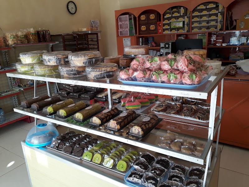 Yofa Cake: Menyajikan Kue Terbaik di Setinggil Cilacap